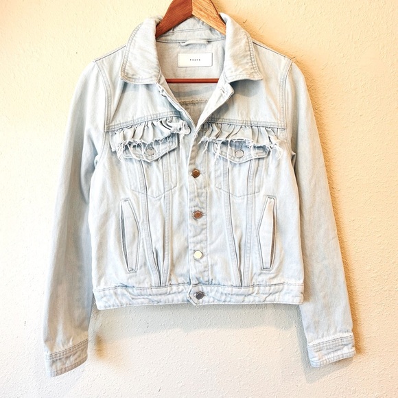 BLANK NYC Light Wash Ruffle Pockets Medium - Picture 1 of 9